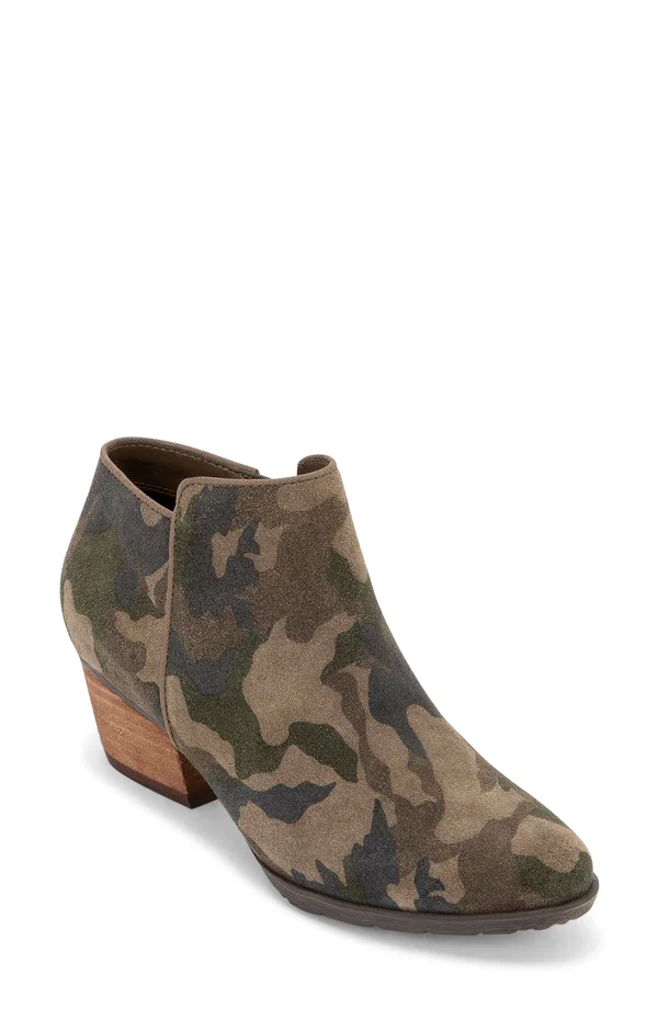 Blondo Villa Waterproof Booties - Camo