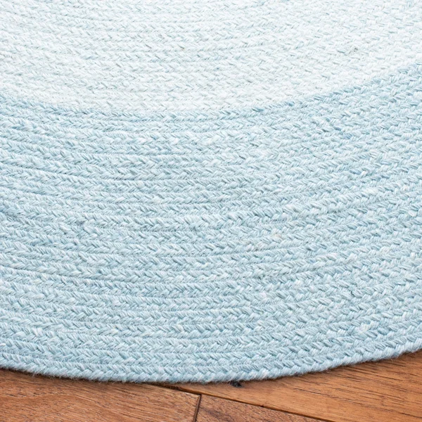 Safavieh 6& x 6& Round Braided BRD802A Grey Ivory Rug