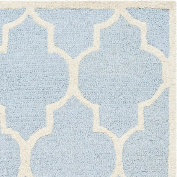 Safavieh Cambridge Light Blue/Ivory 2 ft. 6 in. x 6 ft. Rug Runner