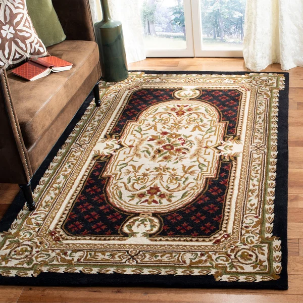 Safavieh Classic Black 6 ft. x 6 ft. Round Area Rug