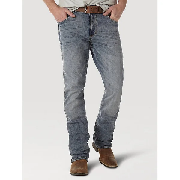 Wrangler Men's Retro Slim Fit Bootcut Jeans