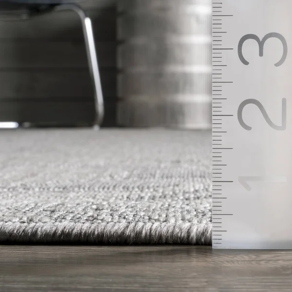 nuLOOM Light Gray Ranya Indoor/Outdoor Rug 6&7x22x9&