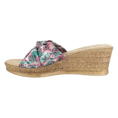 Easy Street Dinah 9 Women's Champagne