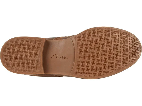 Clarks Camzin Grace Women's Boots Dark Tan Leather : 8 D - Wide