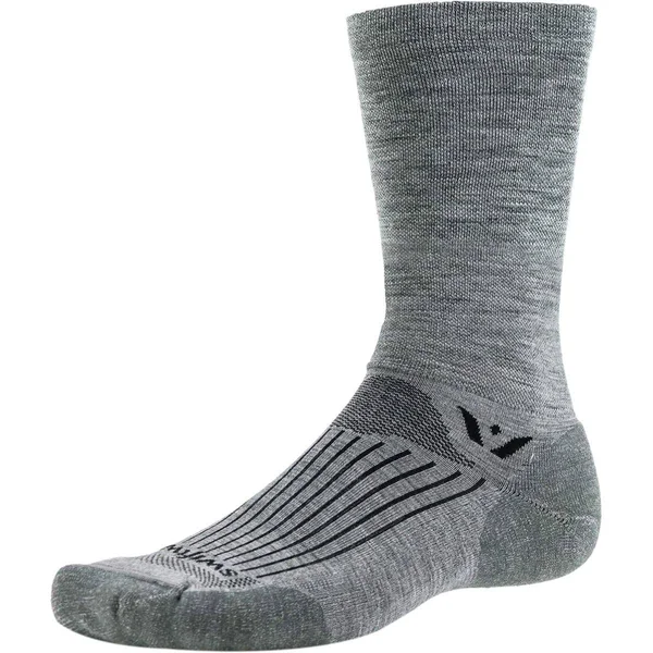 Swiftwick Pursuit Seven Socks, Black, Large