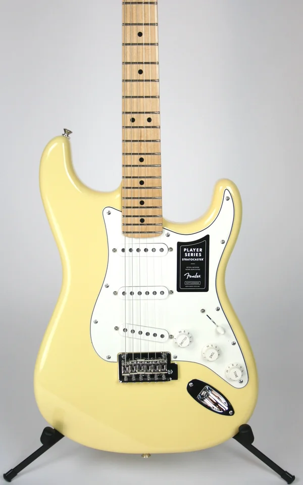 Fender Player Stratocaster - Maple - Buttercream