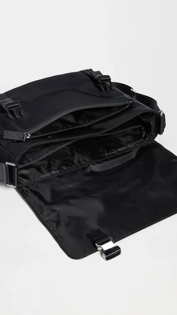 Michael Kors Kent Nylon Messenger Bag - Black