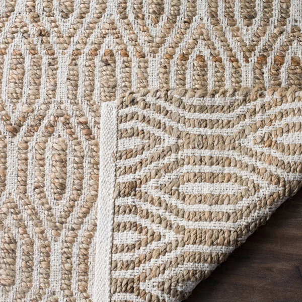 Safavieh Cape Cod CAP822I Natural Rug 6& x 6& Round