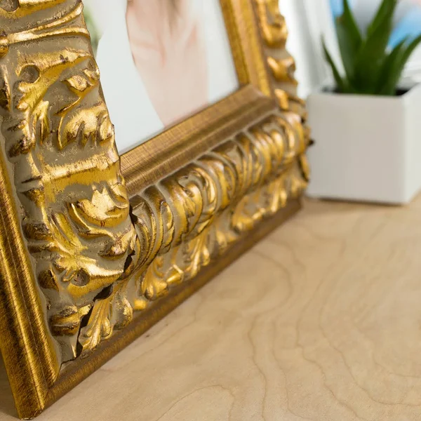 Craig Frames Barroco, Antique Gold Baroque Picture Frame, 14 x 20 inch