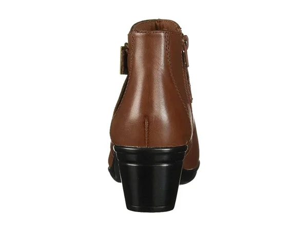 Clarks Emslie Cyndi (Mahogany Leather) Women's Boots