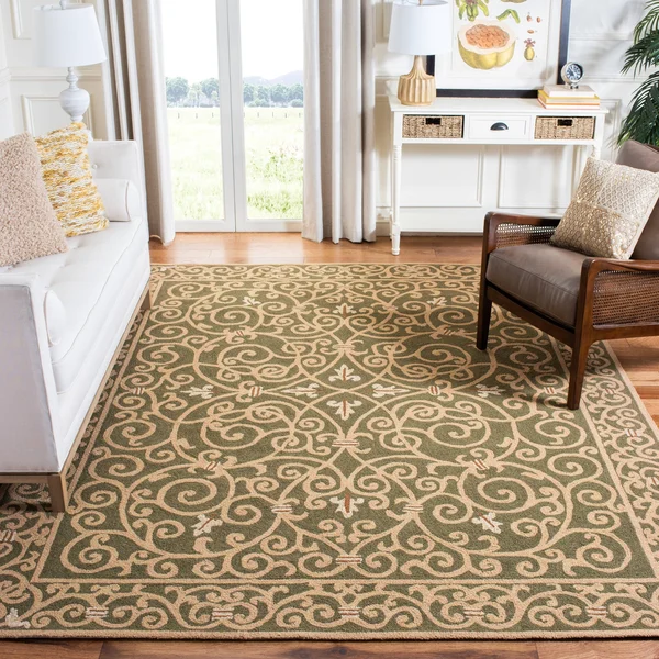 Safavieh Chelsea Ivory & Gold Area Rug - White