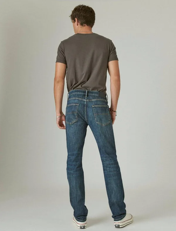 Lucky Brand 223 Straight Leg Jeans, Size 30 x 32 in Birchland at Nordstrom