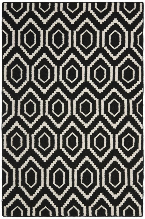 Safavieh 8& x 10& Dhurries DHU556L Black, Ivory Rug