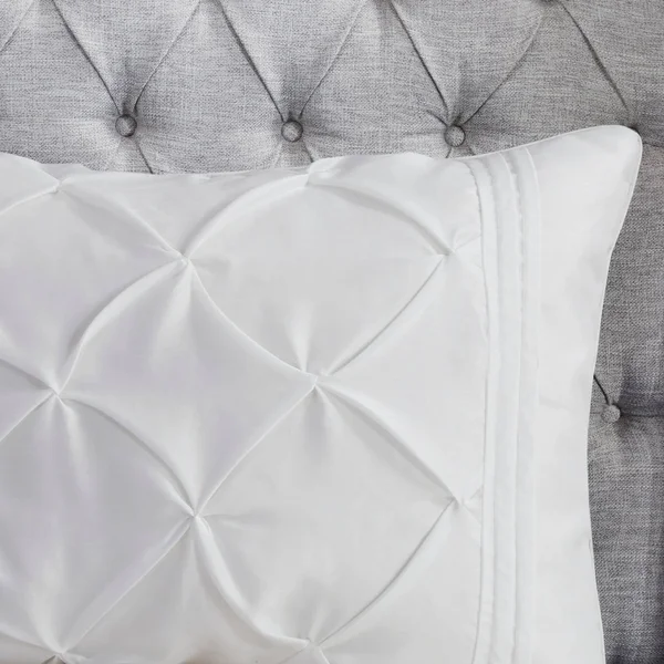 Madison Park - Laurel 7 Piece Tufted Comforter Set - White - King
