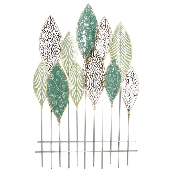 Decmode Green Metal Traditional Wall Decor - Size: XL