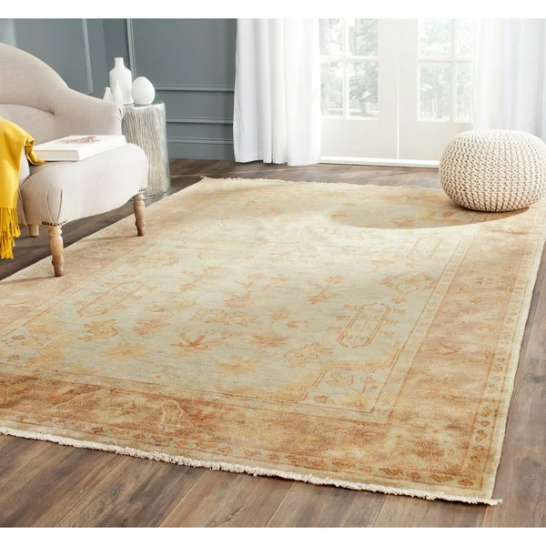 Safavieh Hand-Knotted Oushak Soft Green/ Rust Wool Rug - 3& x 10&