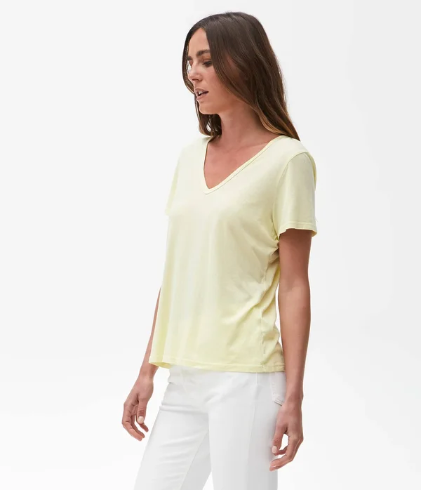 Michael Stars Women's Skyler Relaxed V-Neck Tshirt in Tan, Size Large
