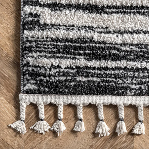 nuLOOM Beige Faded Abstract Tassel-Trim Seren Rug 5'x8'