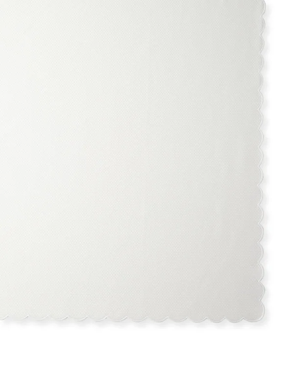 Matouk Savannah Gardens Tablecloth in Bone, Linen, 68 in W x 90 in L Oblong Size
